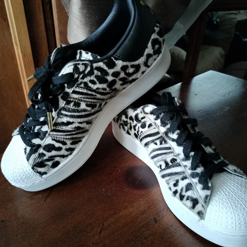 Adidas Special Edition Leopard Fur 9
